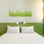 Ibis Budget West Station 호텔 *