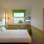 Ibis Budget West Station 호텔 바르샤바