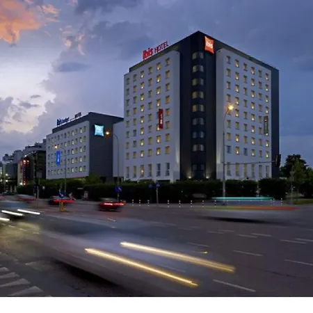 Ibis Budget West Station * ワルシャワ