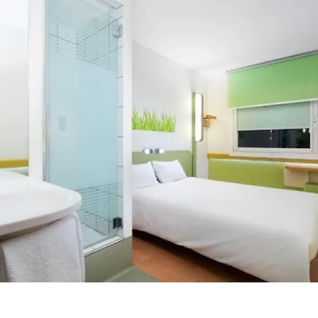 Ibis Budget West Station Varşova