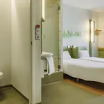 Отель Ibis Budget West Station *