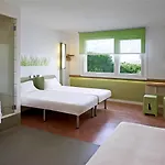 Ibis Budget West Station Hotel