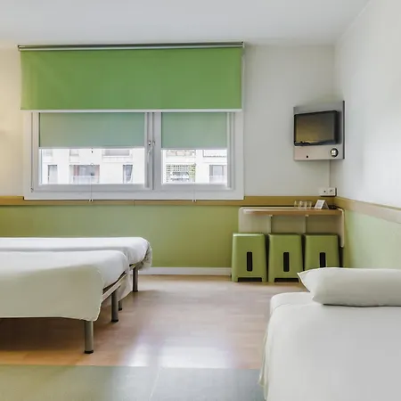 Hotell Ibis Budget West Station *