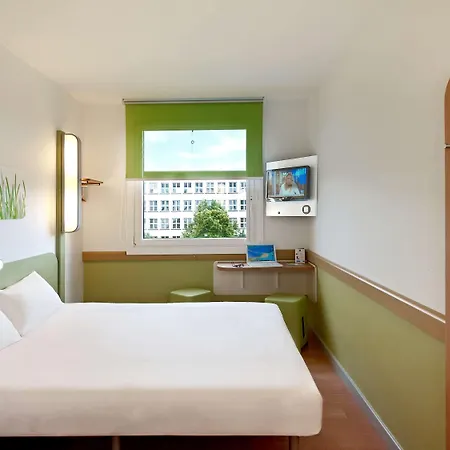 Ibis Budget West Station Hotell Warszawa