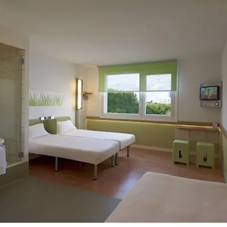 Ibis Budget West Station Warszawa