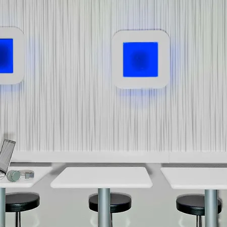 Hotel Ibis Budget West Station