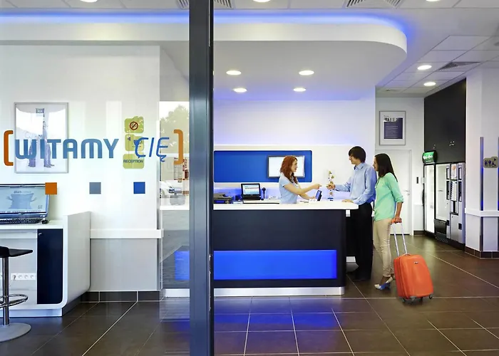 Ibis Budget West Station *