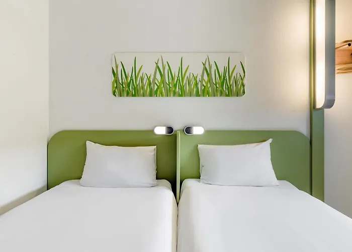 Ibis Budget West Station Hotel