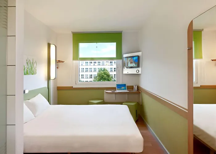 Ibis Budget West Station Hotel Warschau