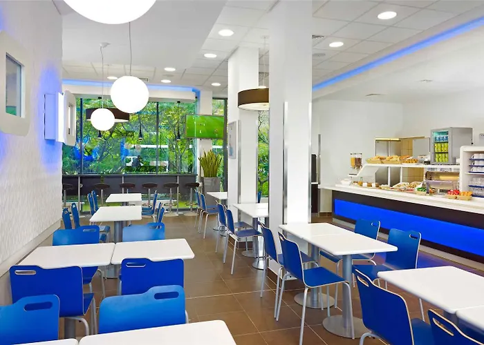 Hotel Ibis Budget West Station Warschau