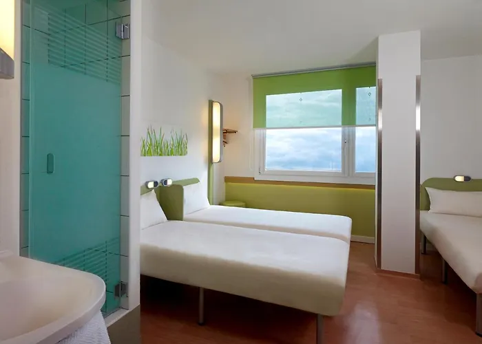 Ibis Budget West Station Hotel Warschau