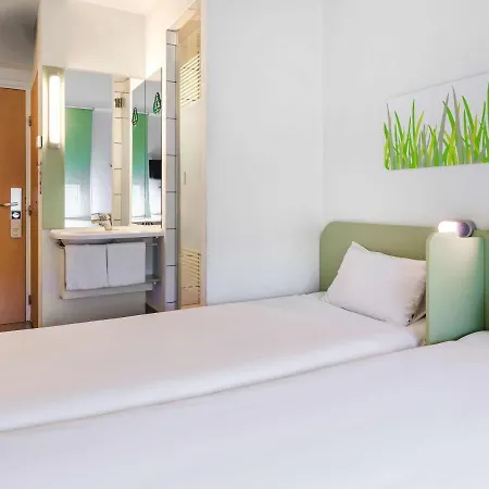 Hotel Ibis Budget West Station Varšava